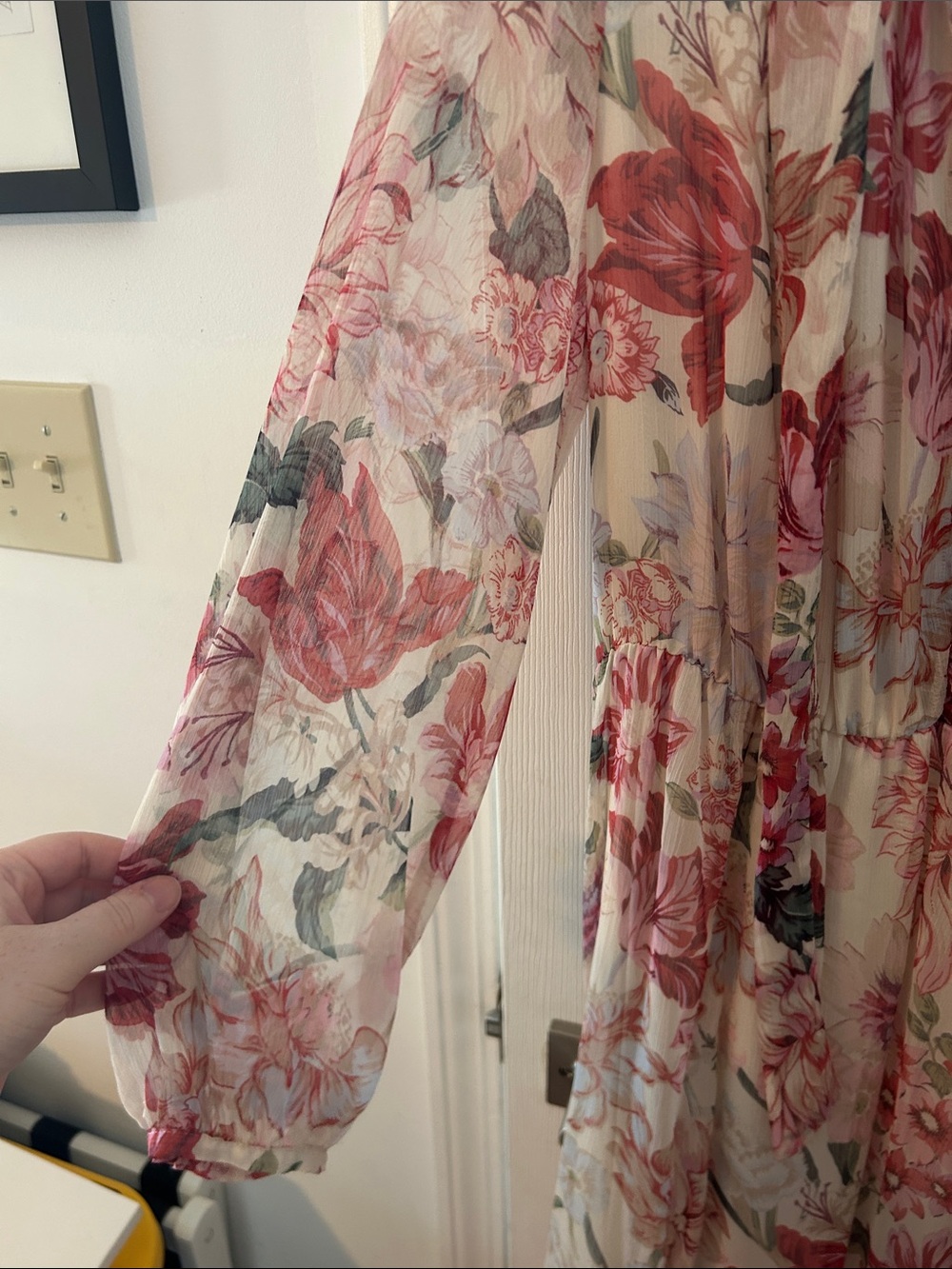 Zara Floral Long Sleeve Midi Dress in Cream and Pink - Picture 5 of 7